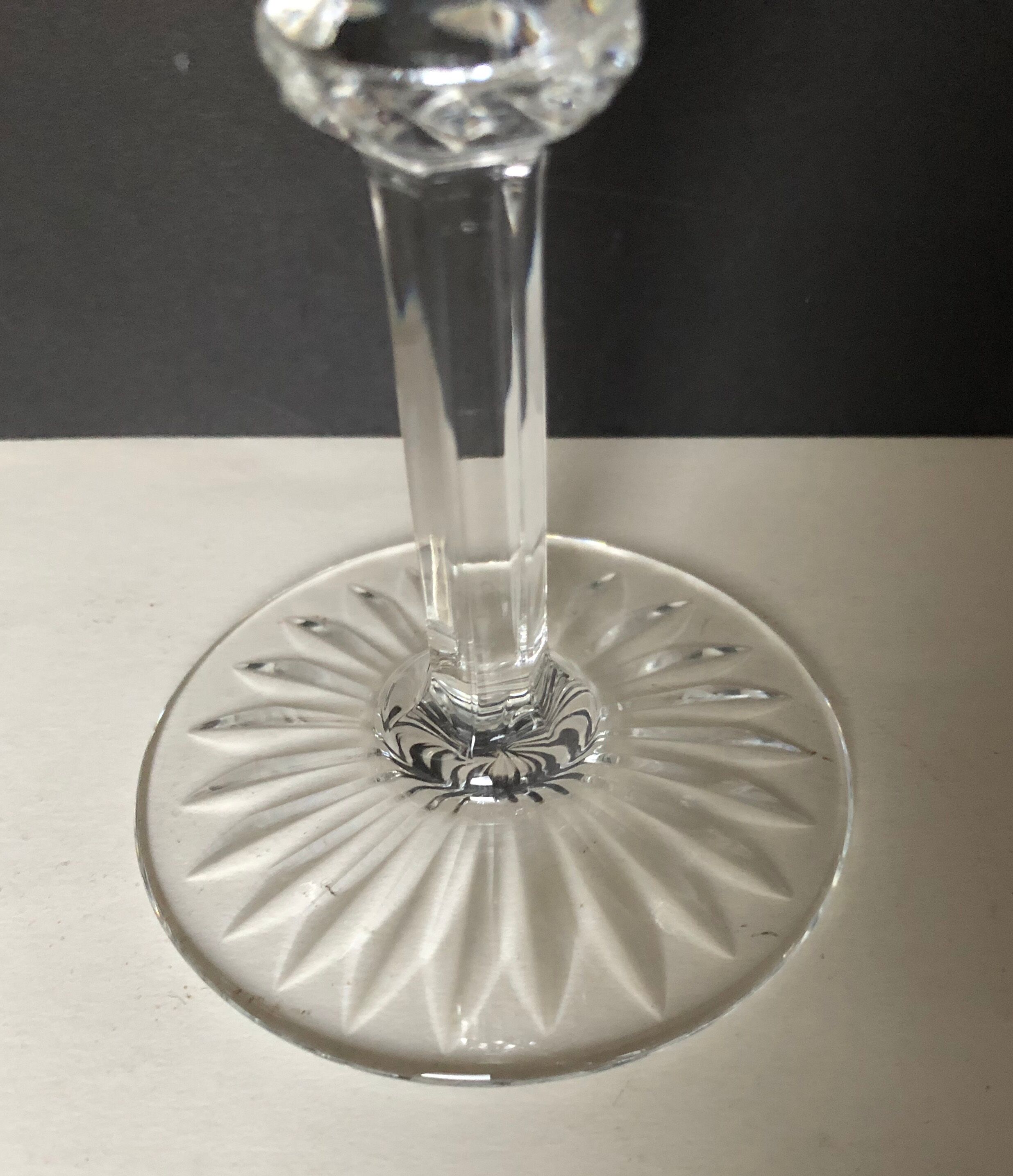 6 glasses of white wine in Saint Louis crystal, Tommy model