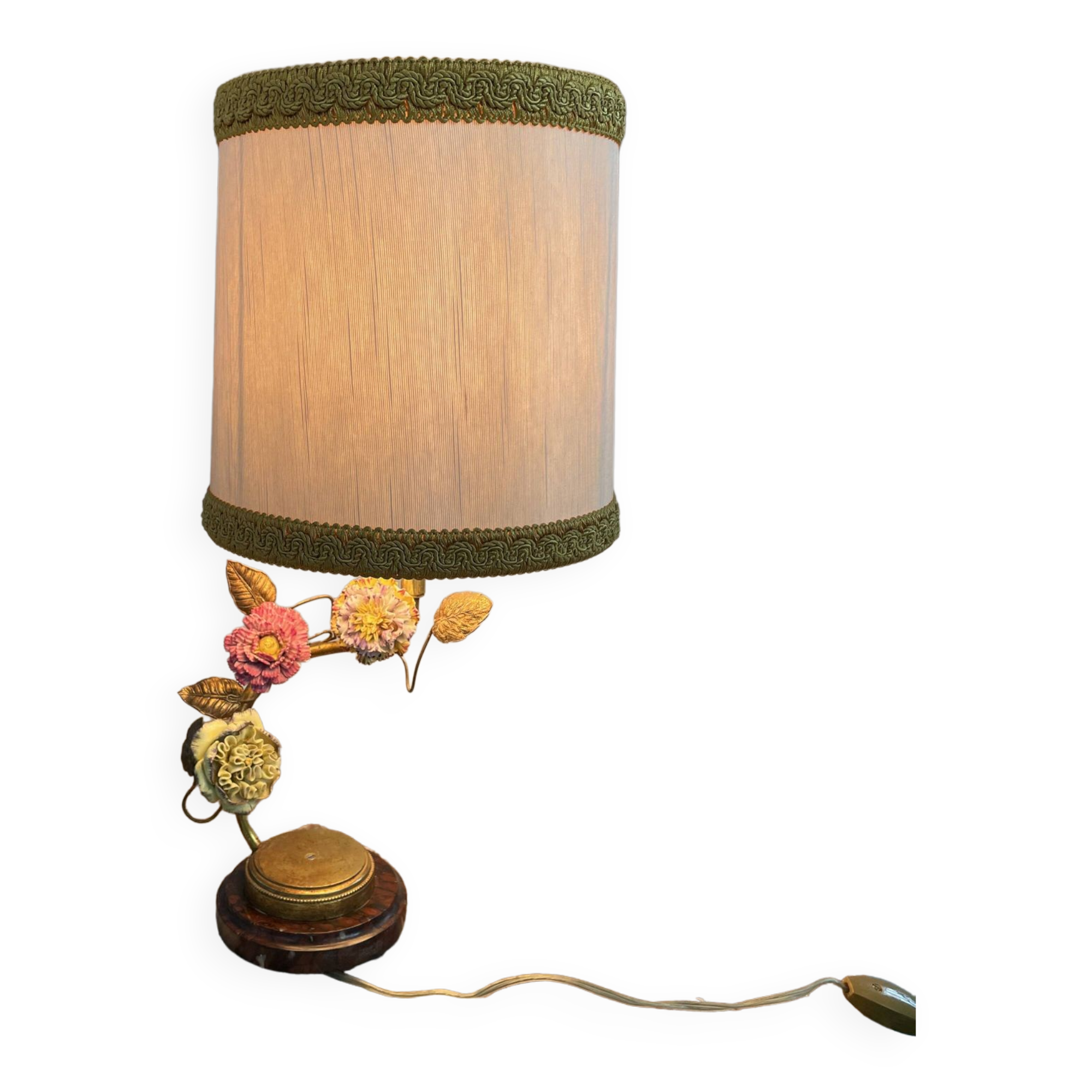 Lamp, Capodimonte, porcelain flowers, polychrome, brass leaves, cherry marble base, lampshade