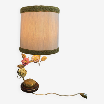 Lamp, Capodimonte, porcelain flowers, polychrome, brass leaves, cherry marble base, lampshade