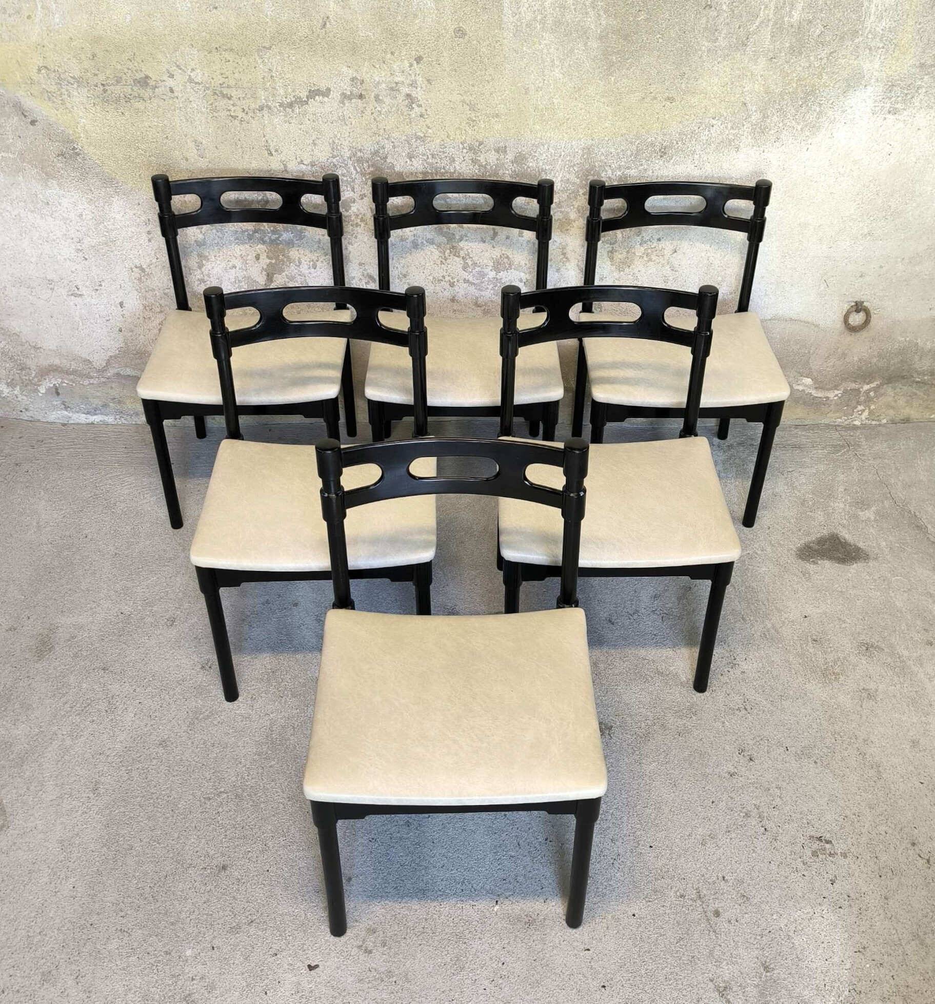 6 black lacquered wooden chairs