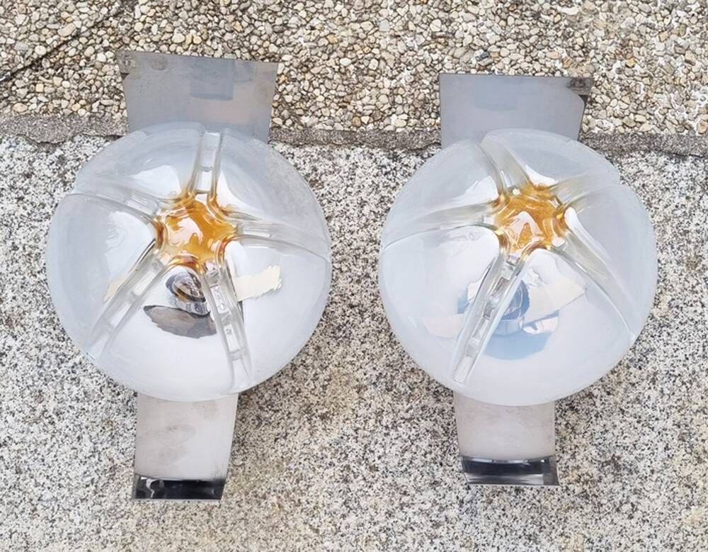 Pair of steel and opaline wall lights, Vittorio Mazzega design, vintage, 70s