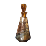 Ancien flacon carafe en verre moulé ambré