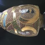 Vase with immortal decorations