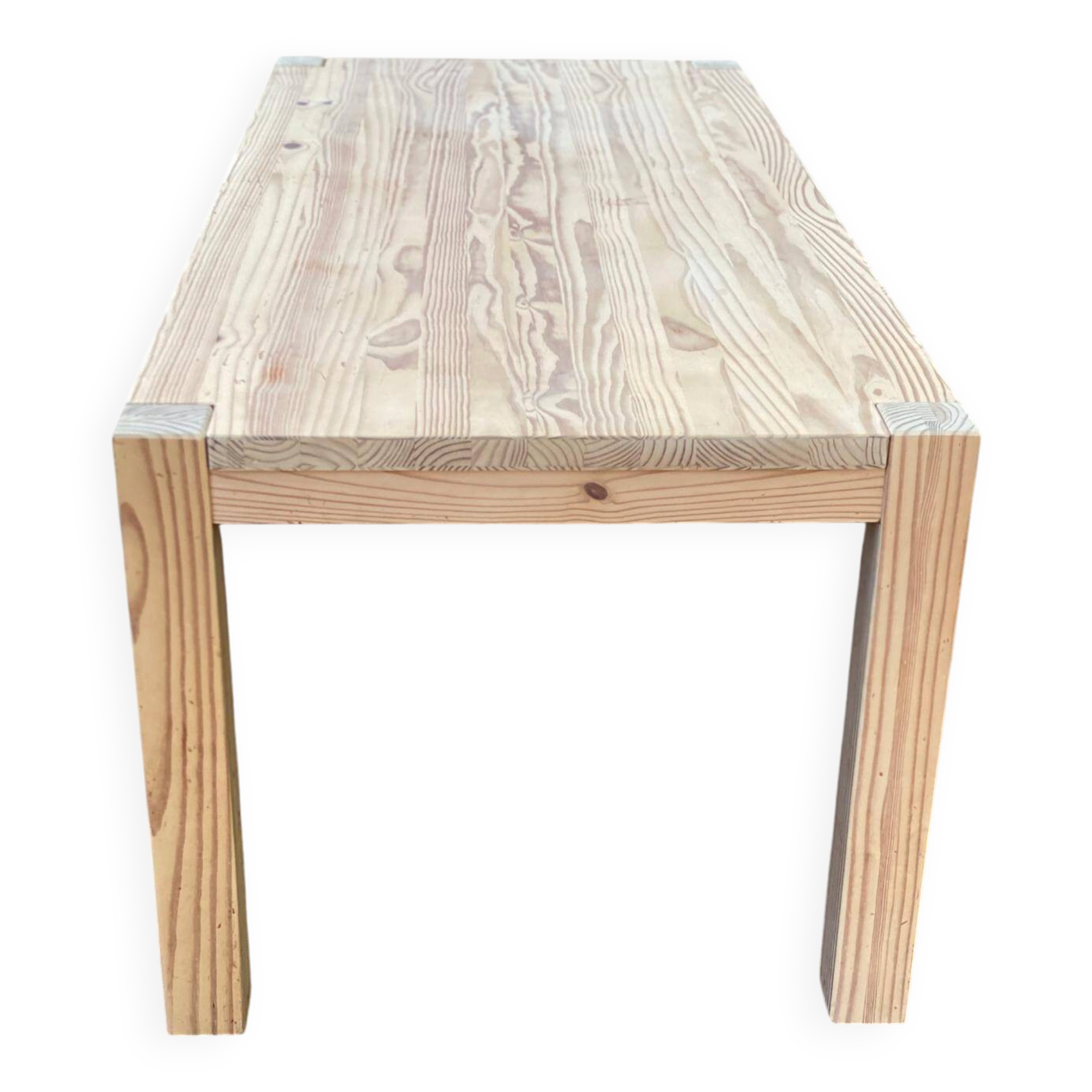 Table à manger rénovée en pin massif style scandinave brutaliste des années
