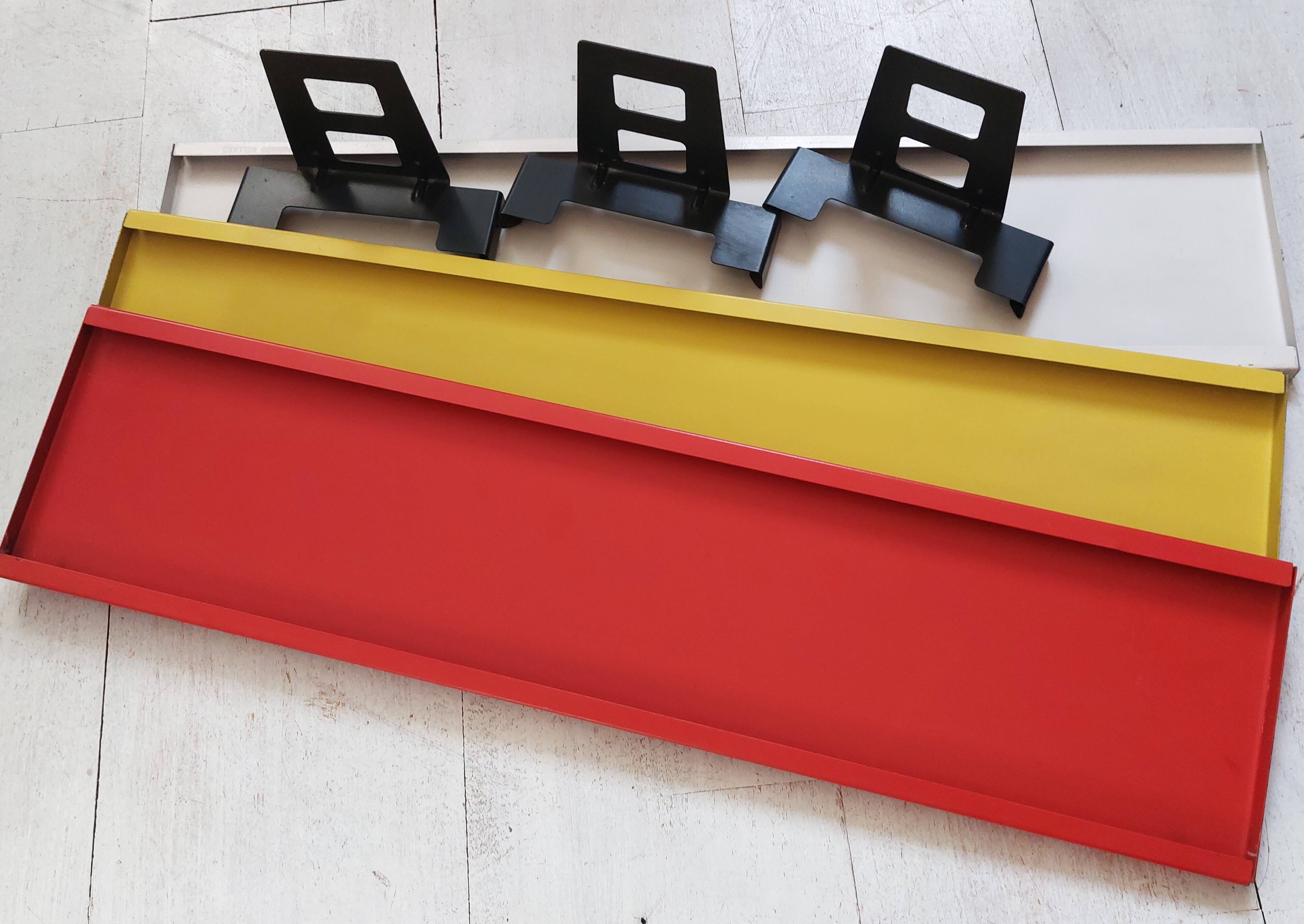 Rare vintage wall shelf, model "Pocket" - Tomado '72 / '73