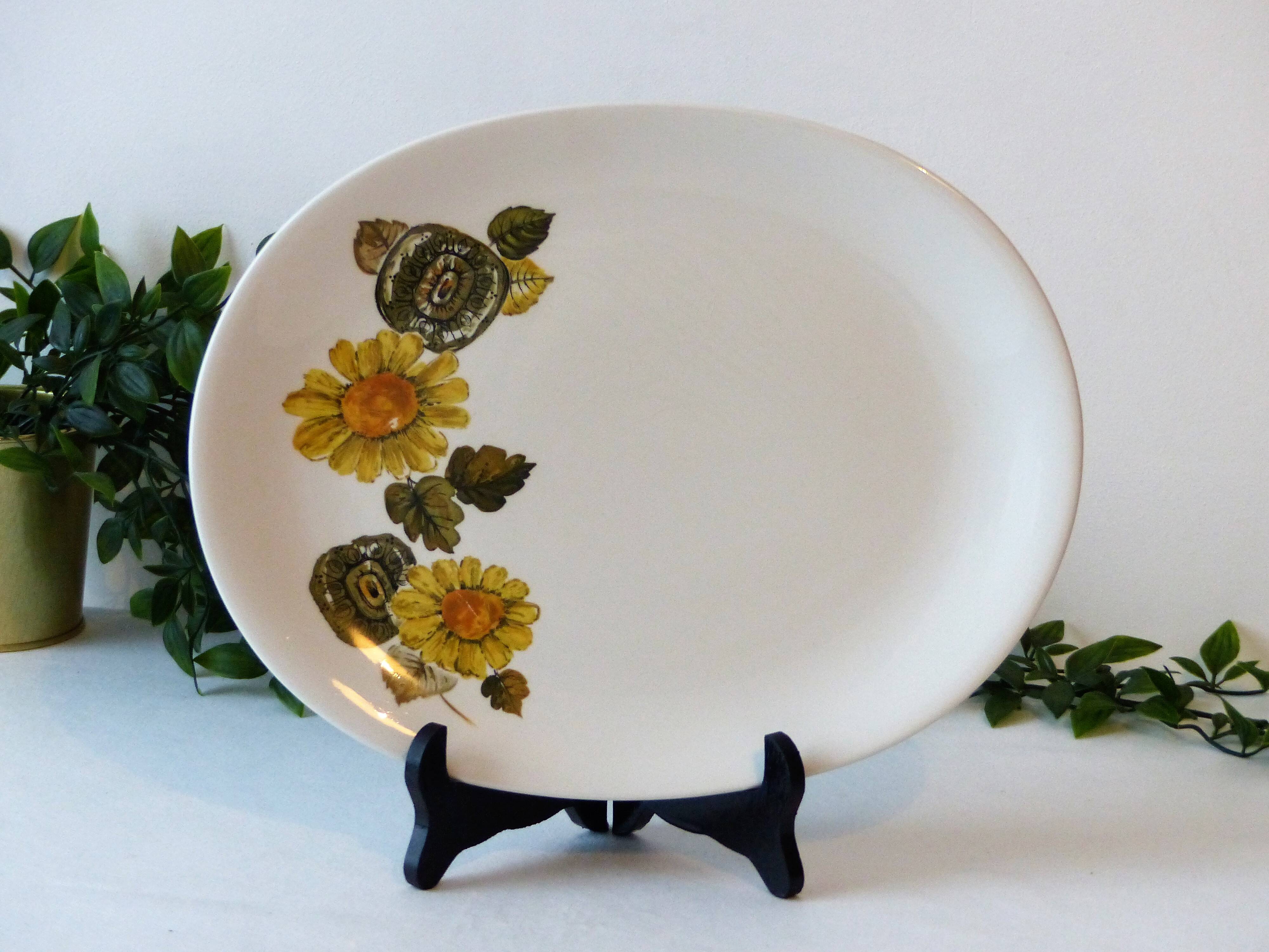 Johnson bros presentation dish