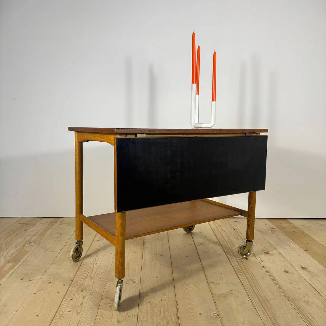 1960s convertible trolley – Vintage coffee table