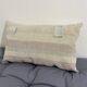 Coussin en toile ancienne style Kilim