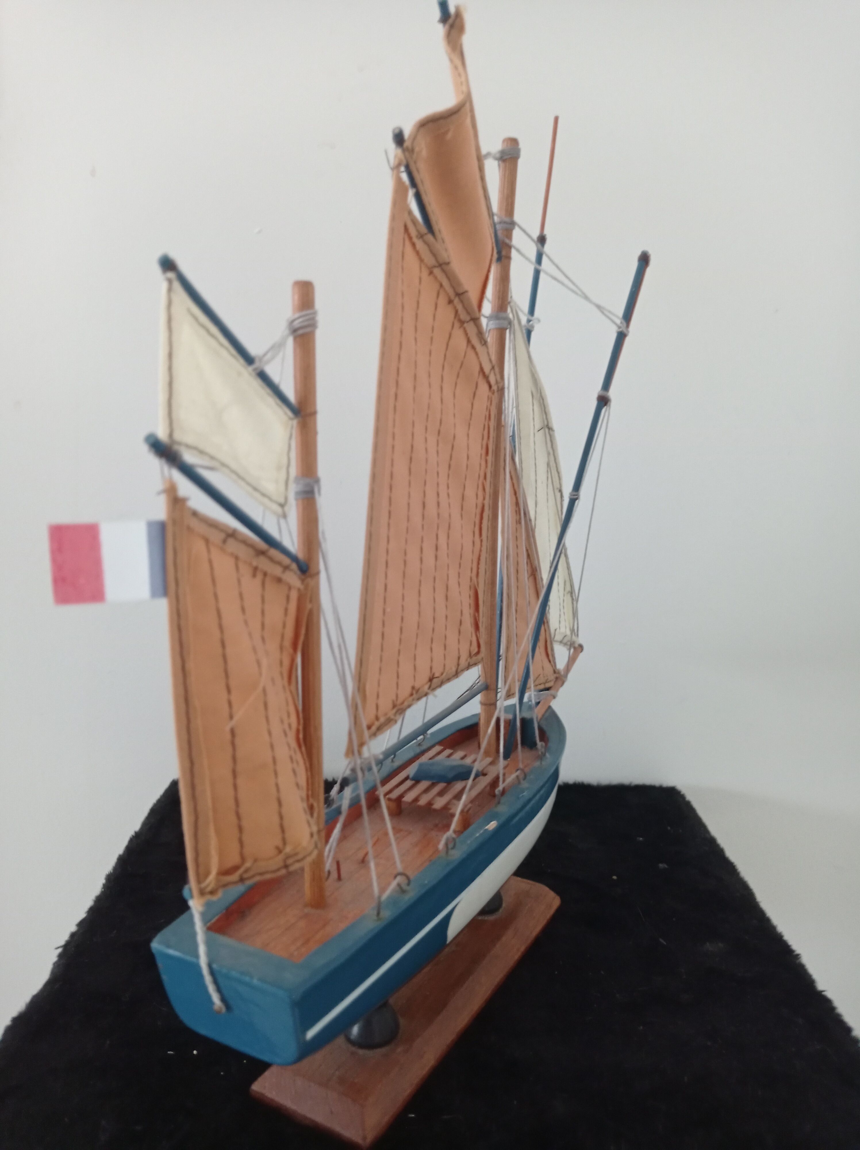 Model of THONIER