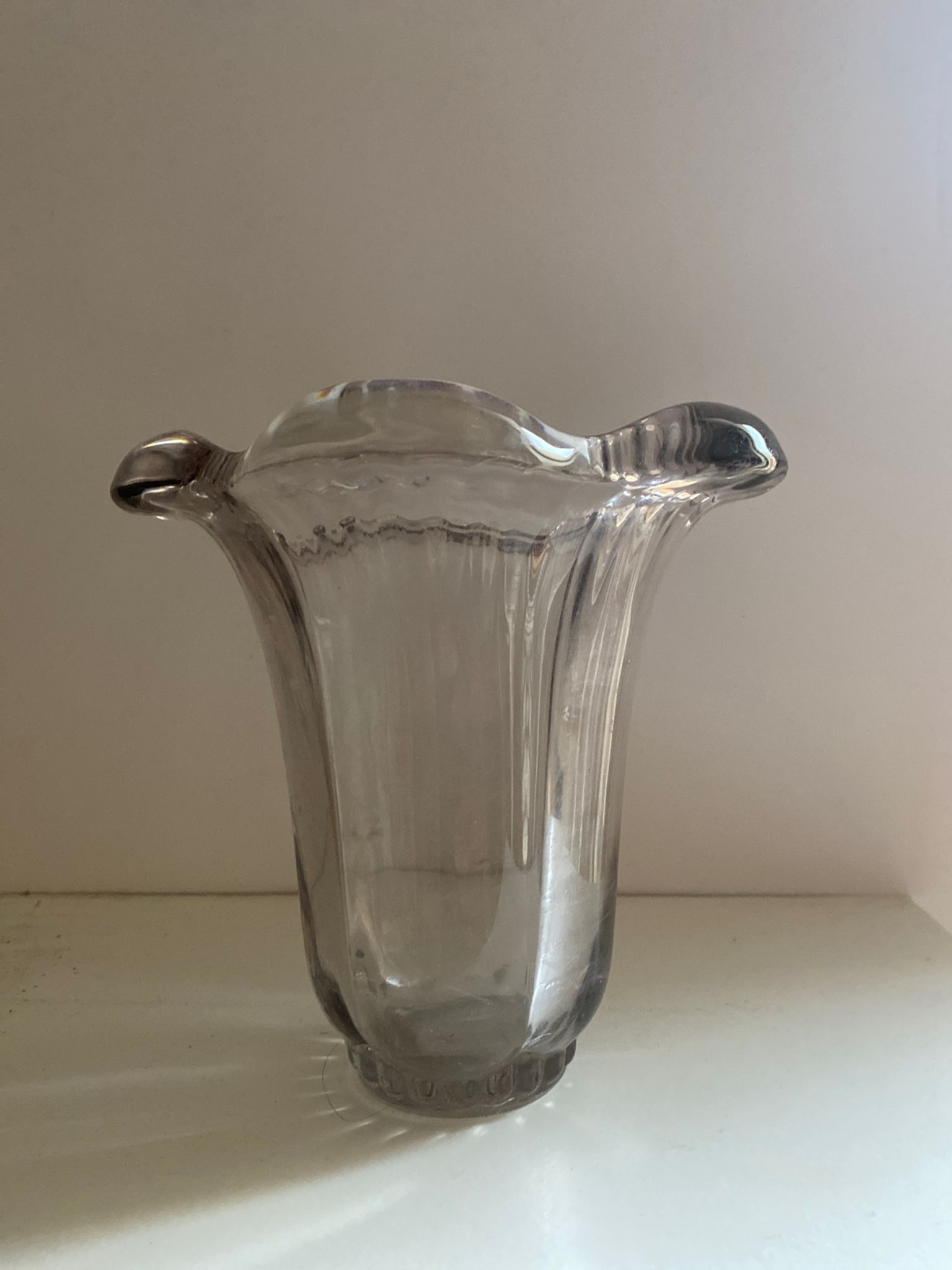 Glass vase