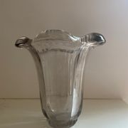 Glass vase