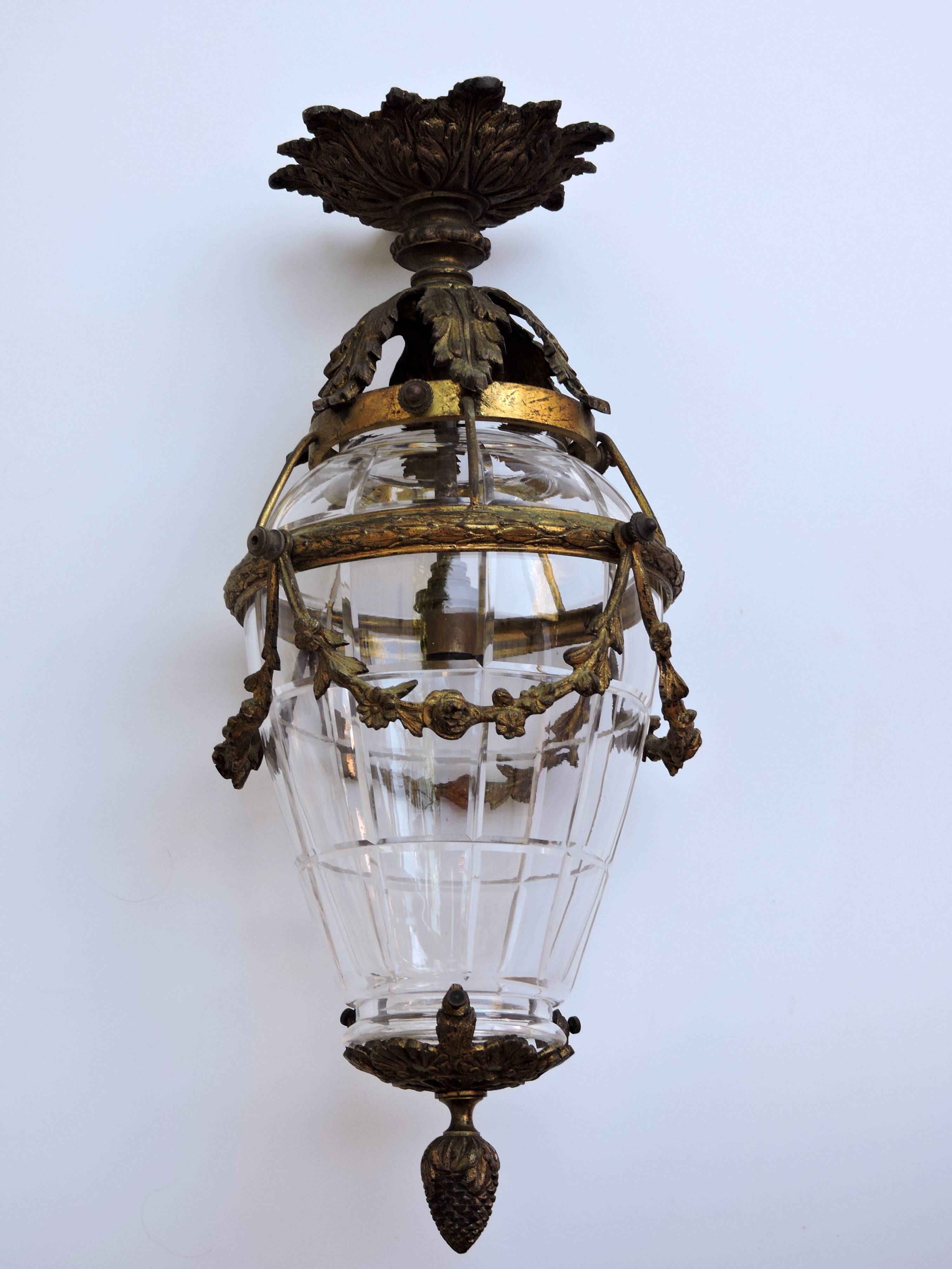 Lantern suspension of gilded bronze vestibule of the period of the XX th century