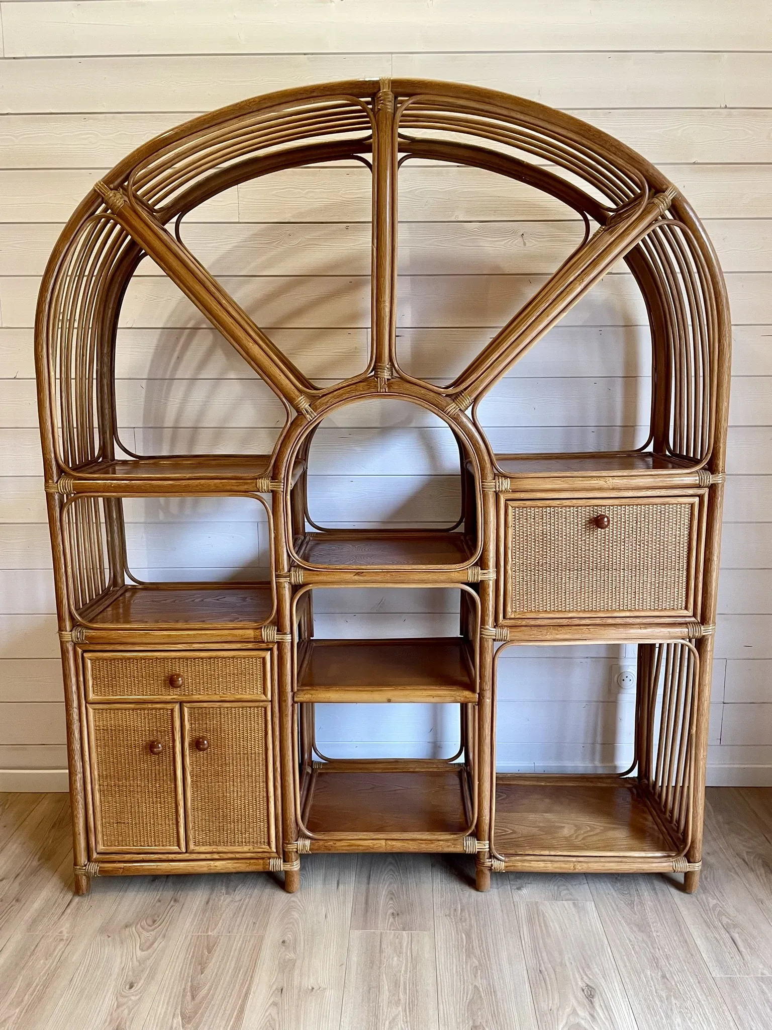 Large arch bookshelf "Pacific Rattan" sun cane bohemian chic