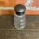 Saupoudreuse Sucrier Ancien Verre Moulé + Bouchon Métal Argenté Vintag