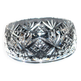 Saint-Louis bowl with whipped cream in cut crystal, signed.