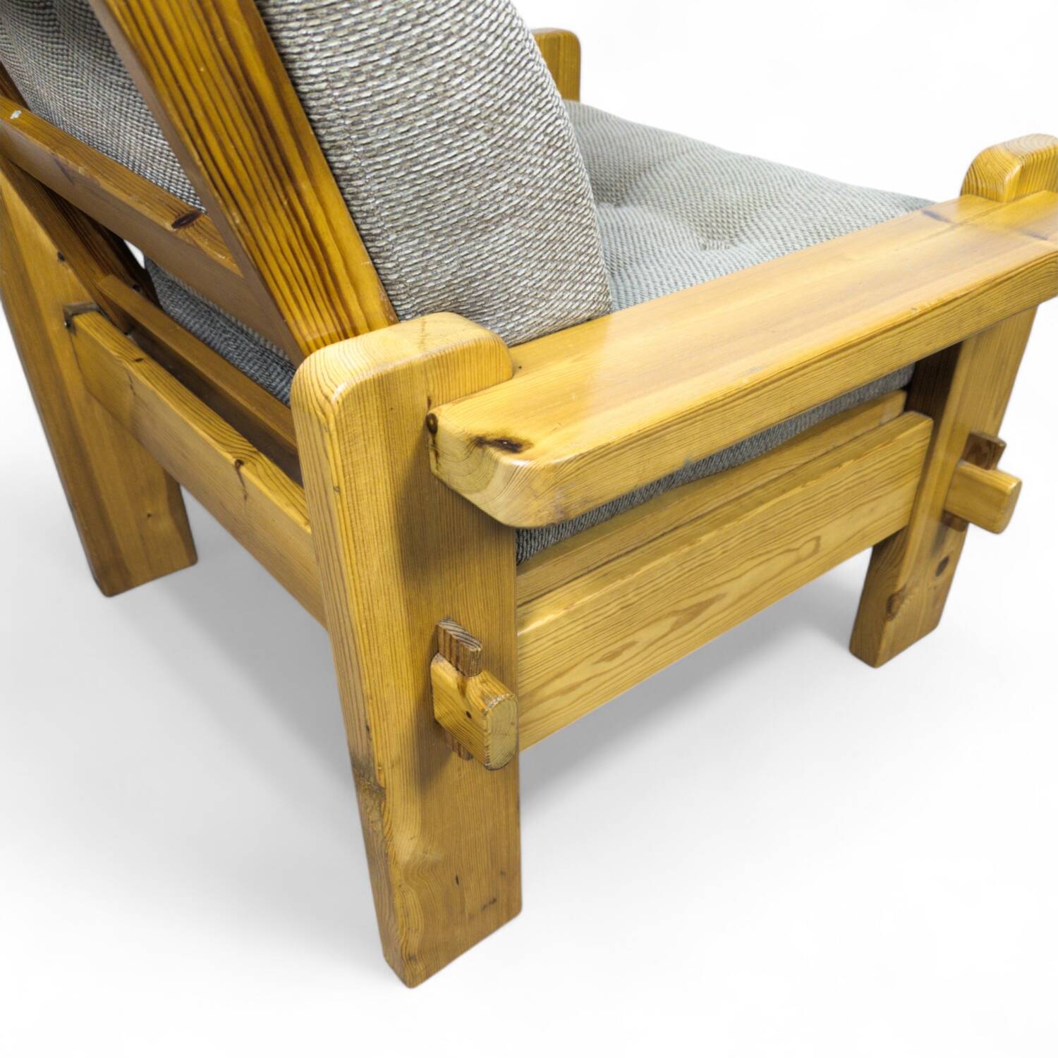 Paire de fauteuils "Dymling" par Yngve Ekström pour Swedese