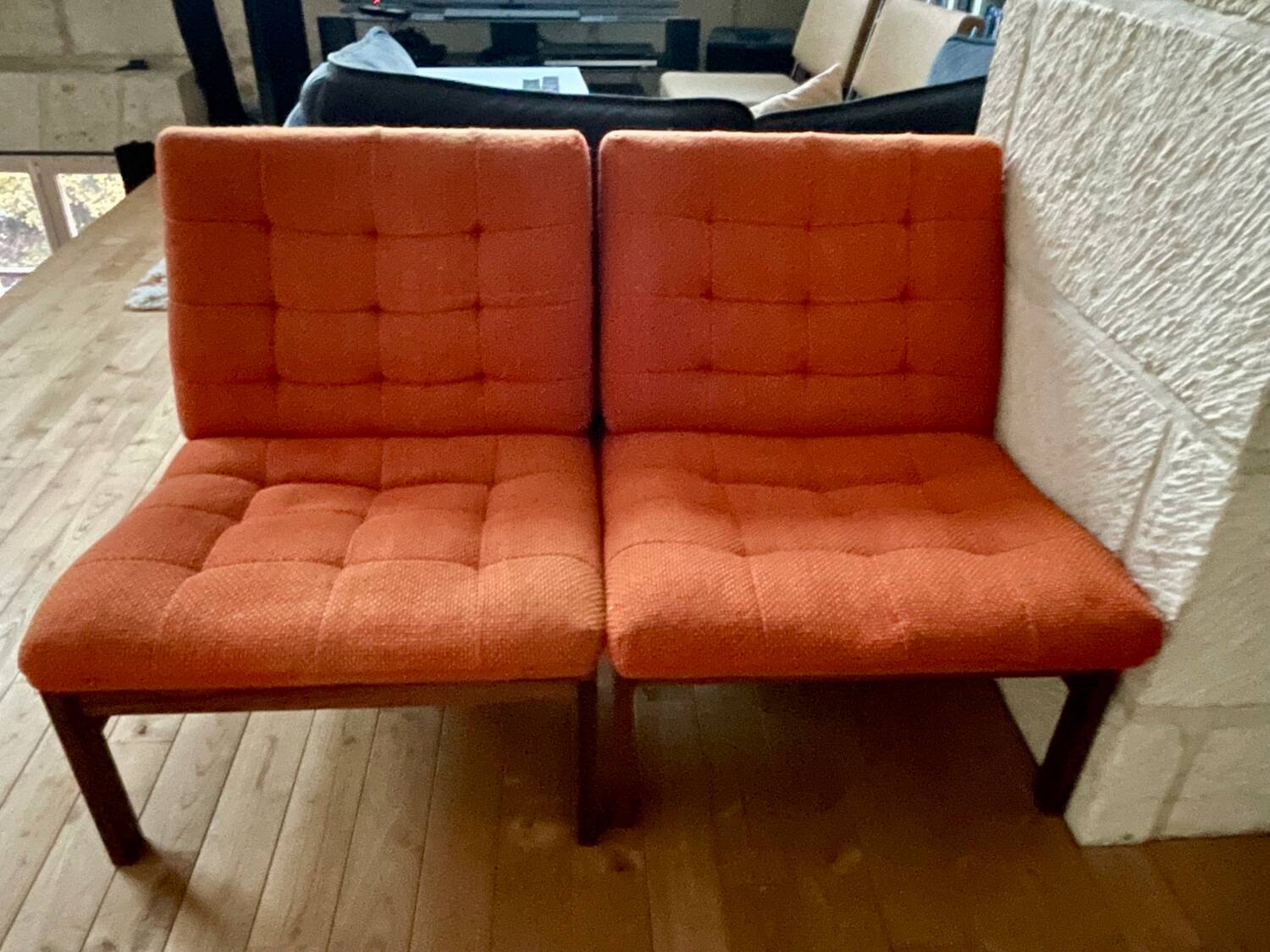 Paire chauffeuses scandinaves vintage