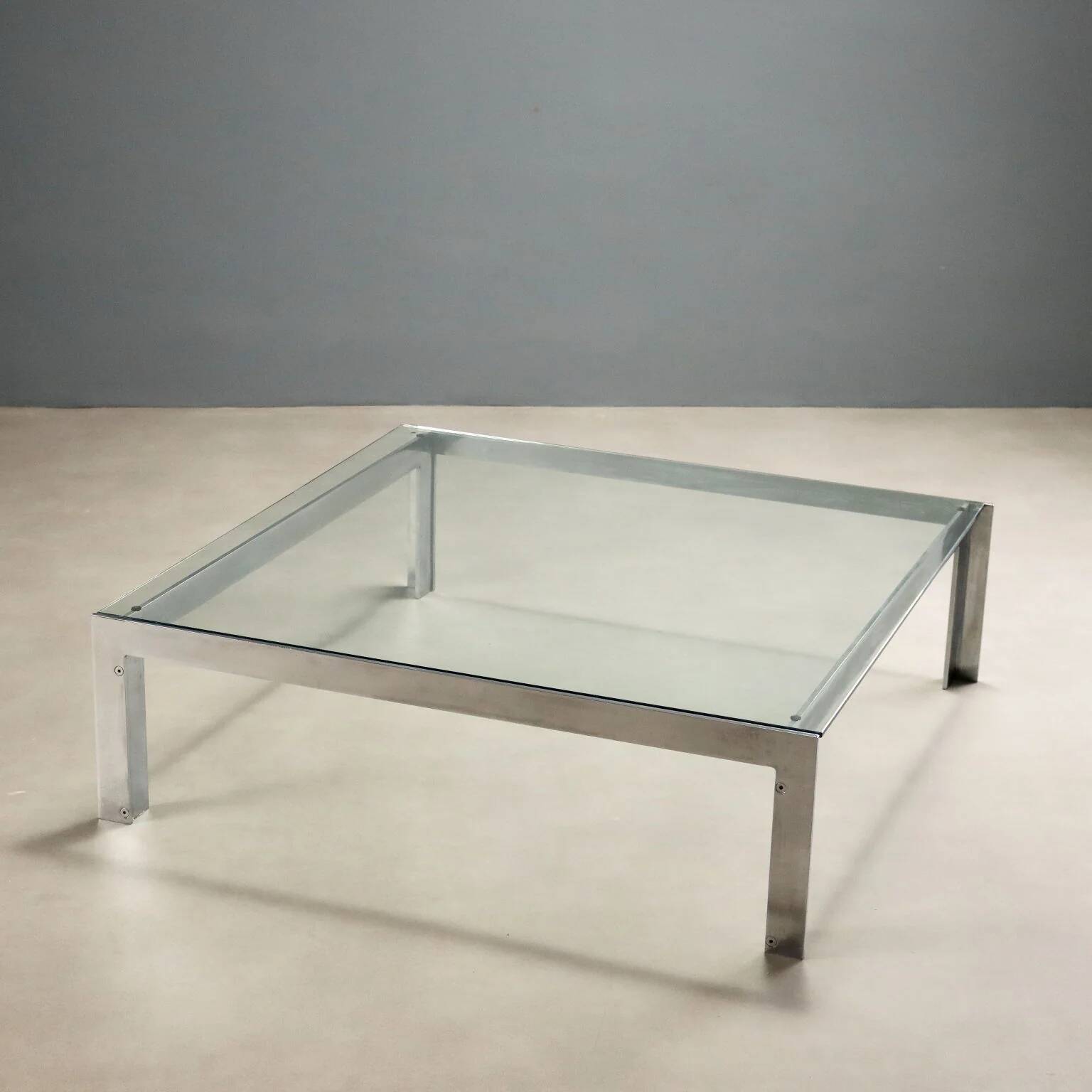 Vintage coffee table in metal and glass, Italian design from the 1970s.