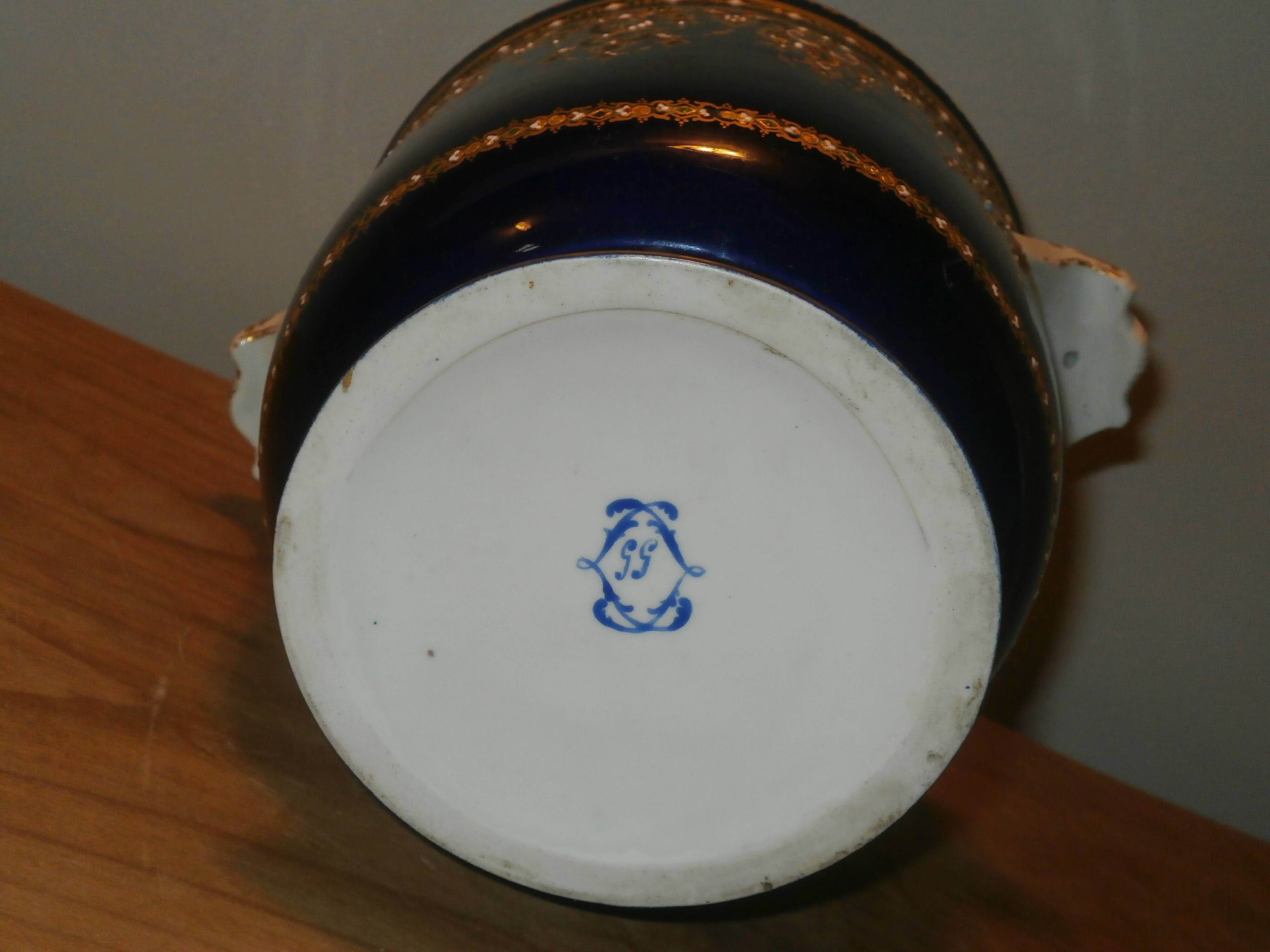 19th Century Porcelain Cooler