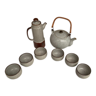 Stoneware tea set