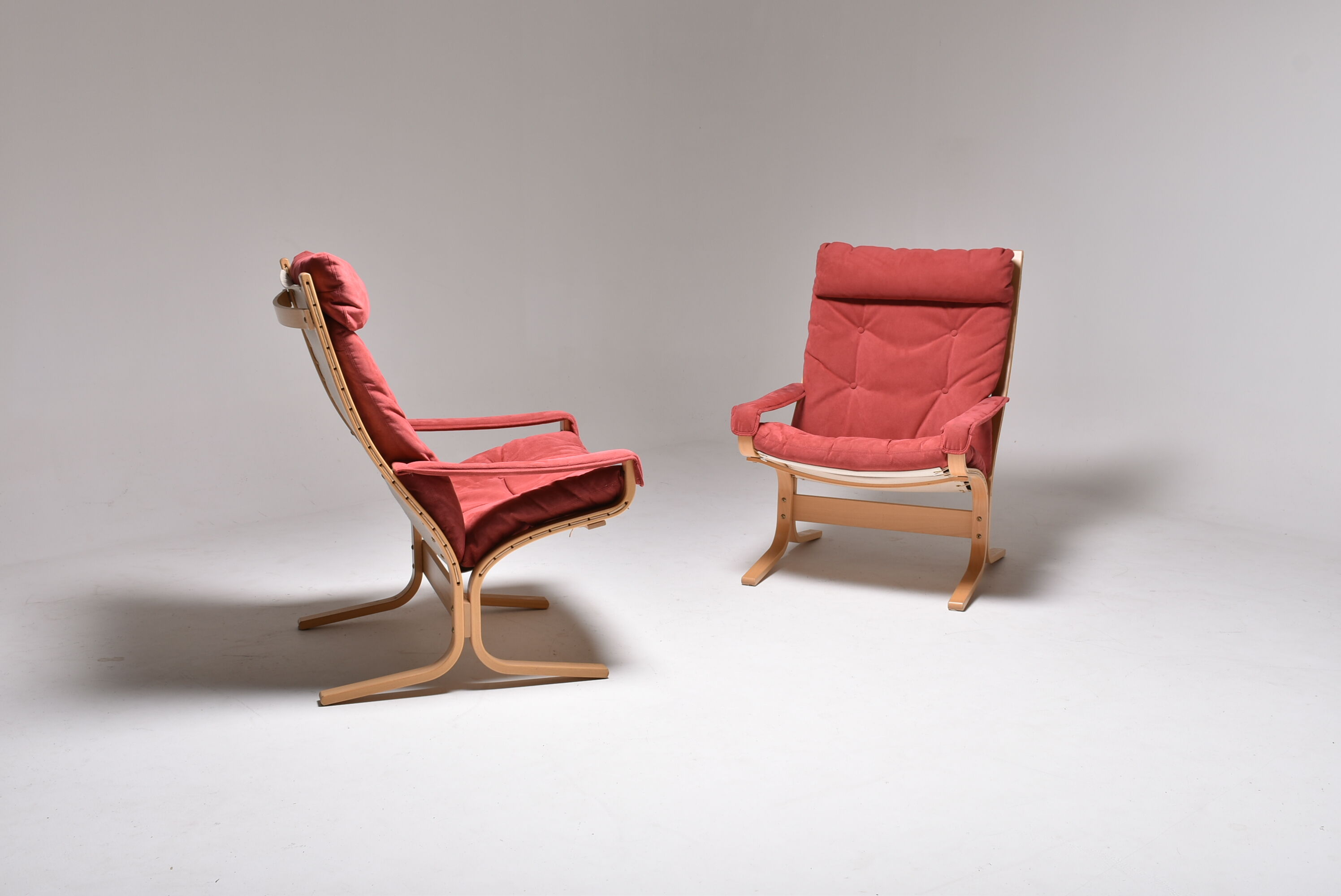 Pair of siesta Alcantara chairs by Ingmar Reilling for Westnofa