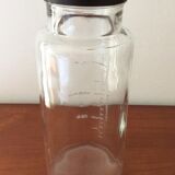 Laboratory graduated jar