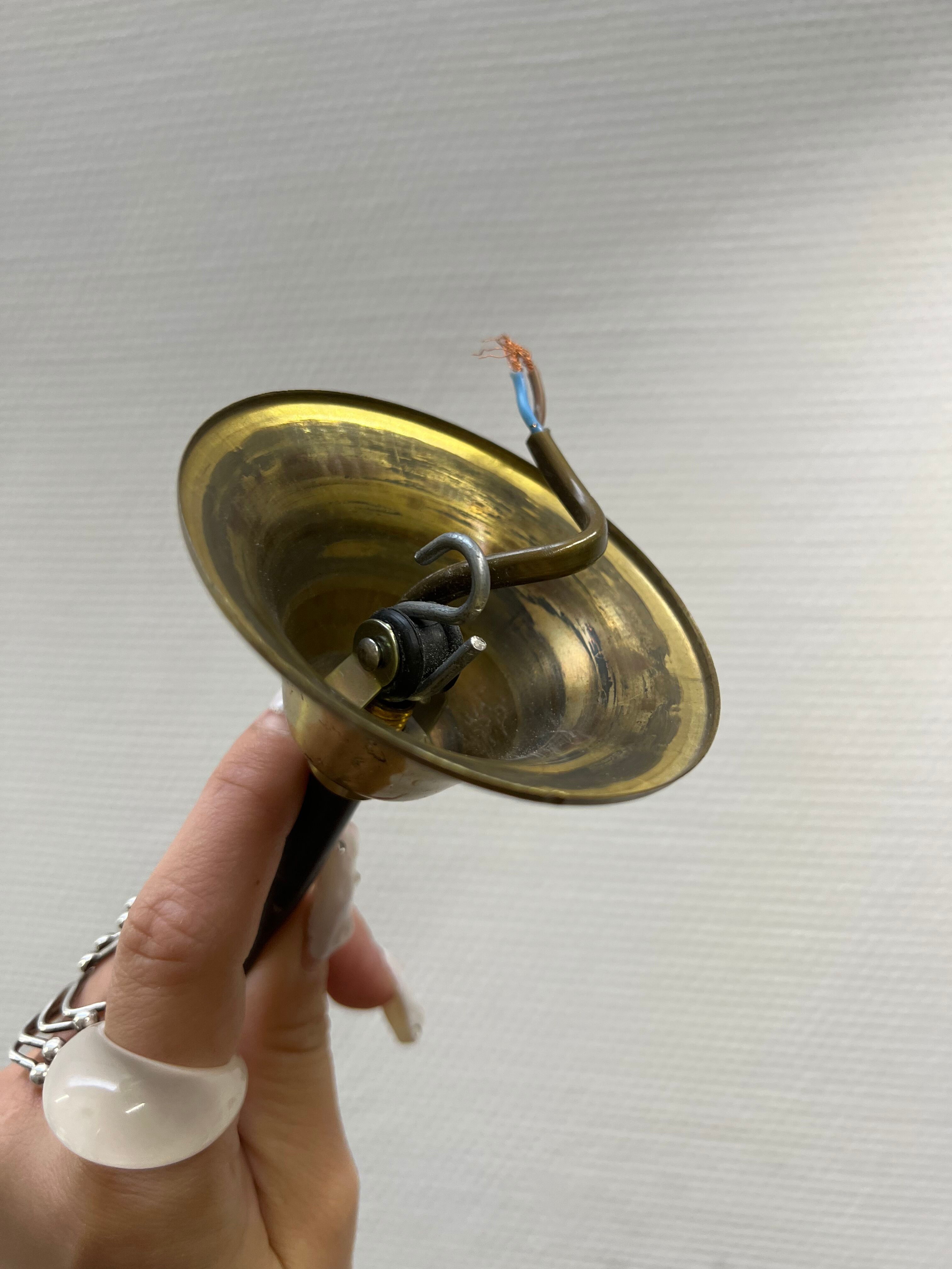 Chandelier in mother-of-pearl and brass