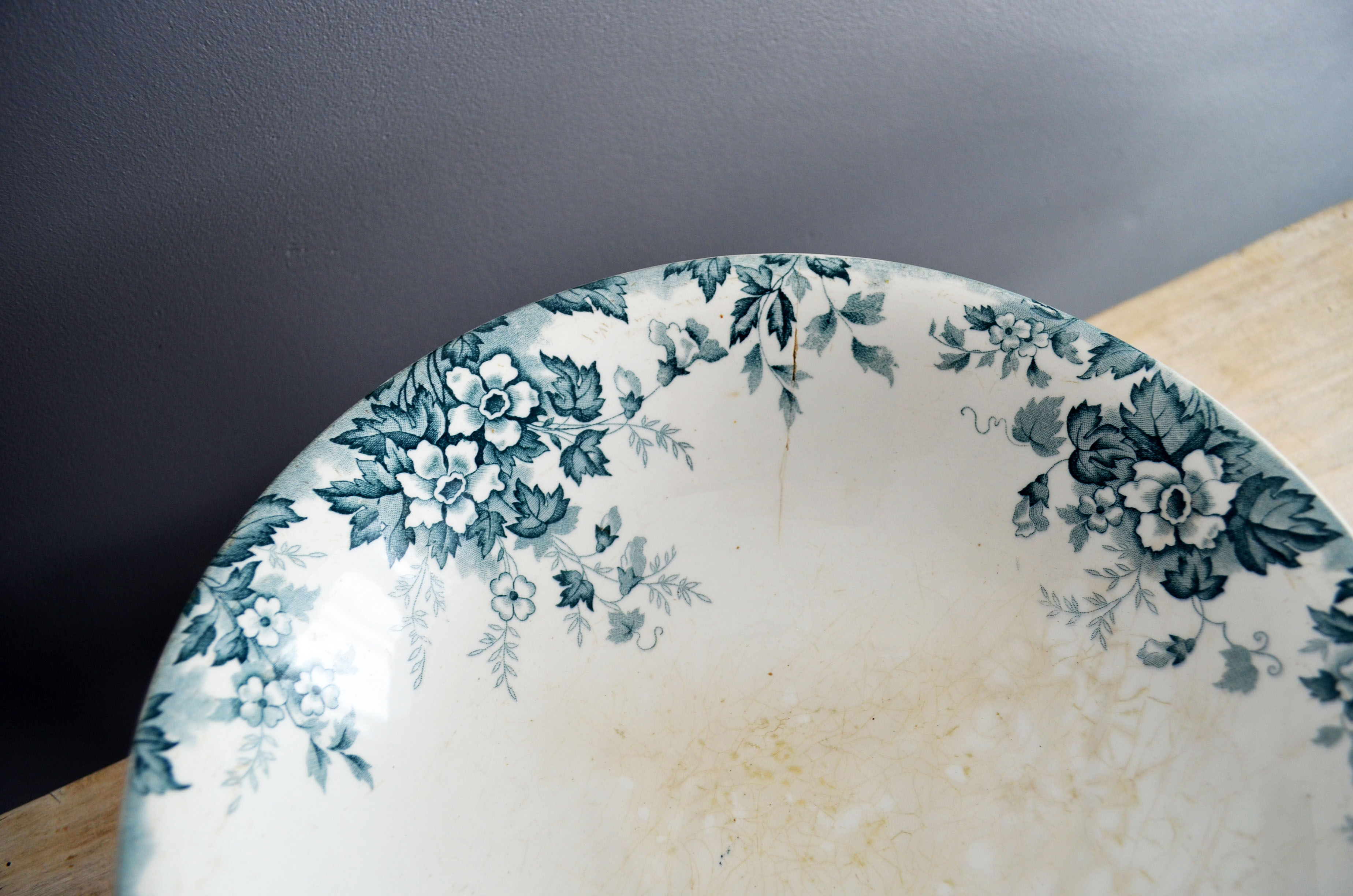 Compotier terre de fer model Marie Louise St Amand and Hamage