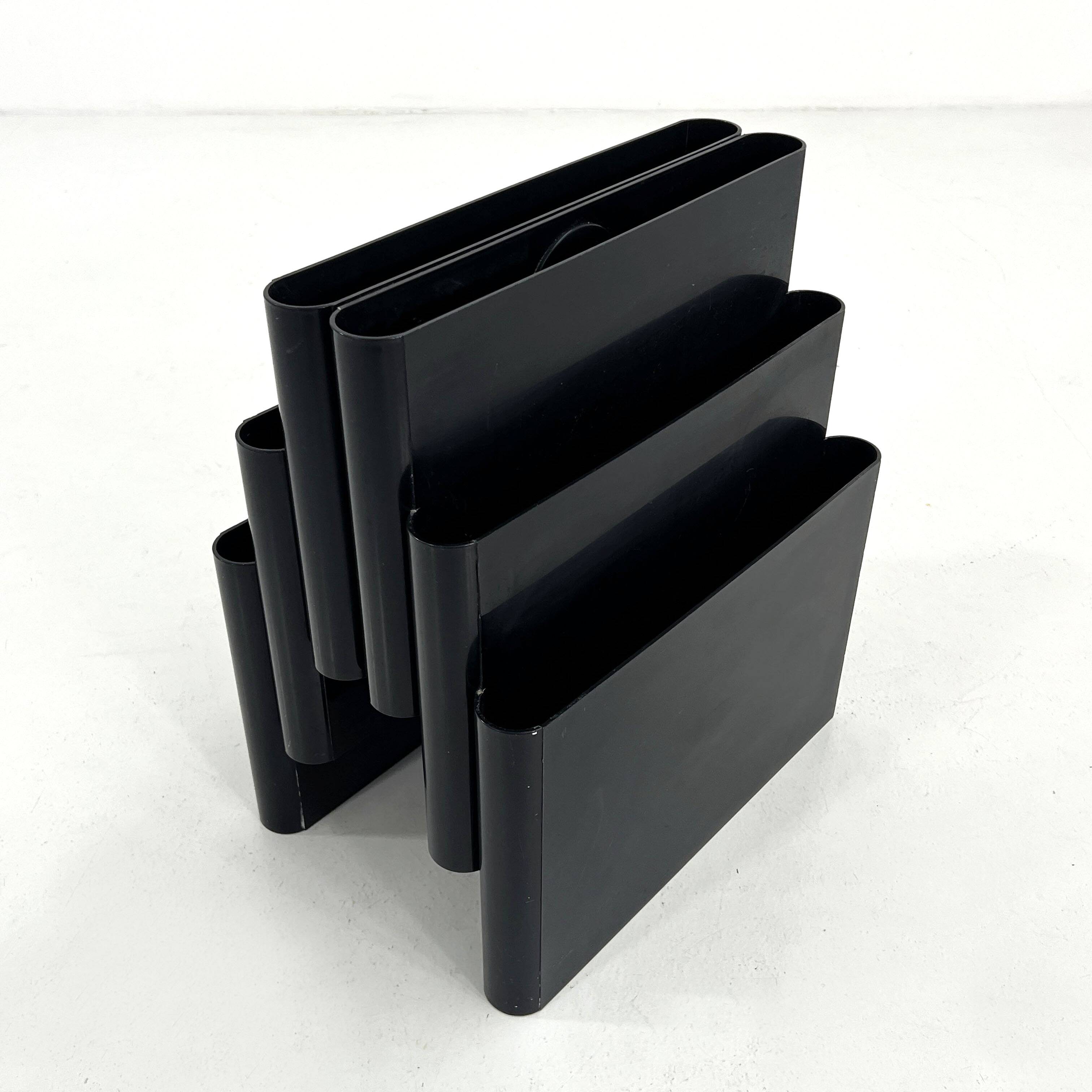 Black magazine rack by Giotto Stoppino for Kartell, 1970