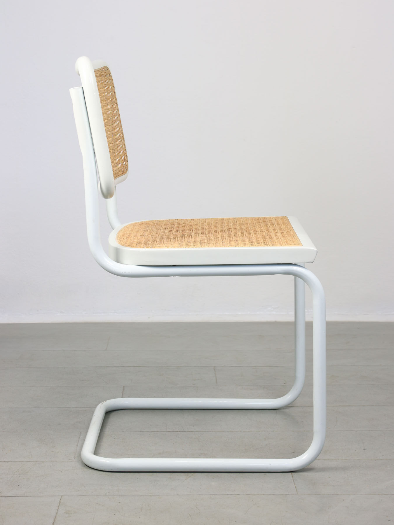 Vintage white B32 Cesca chair by Marcel Breuer, 90s