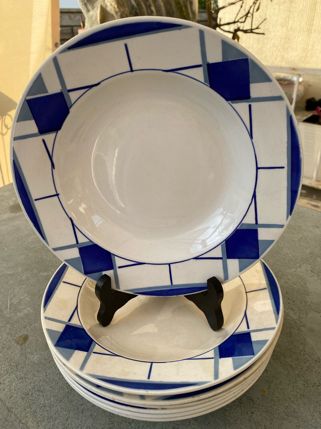 Many faience plates from Digoin Sarguemines, model Efel.