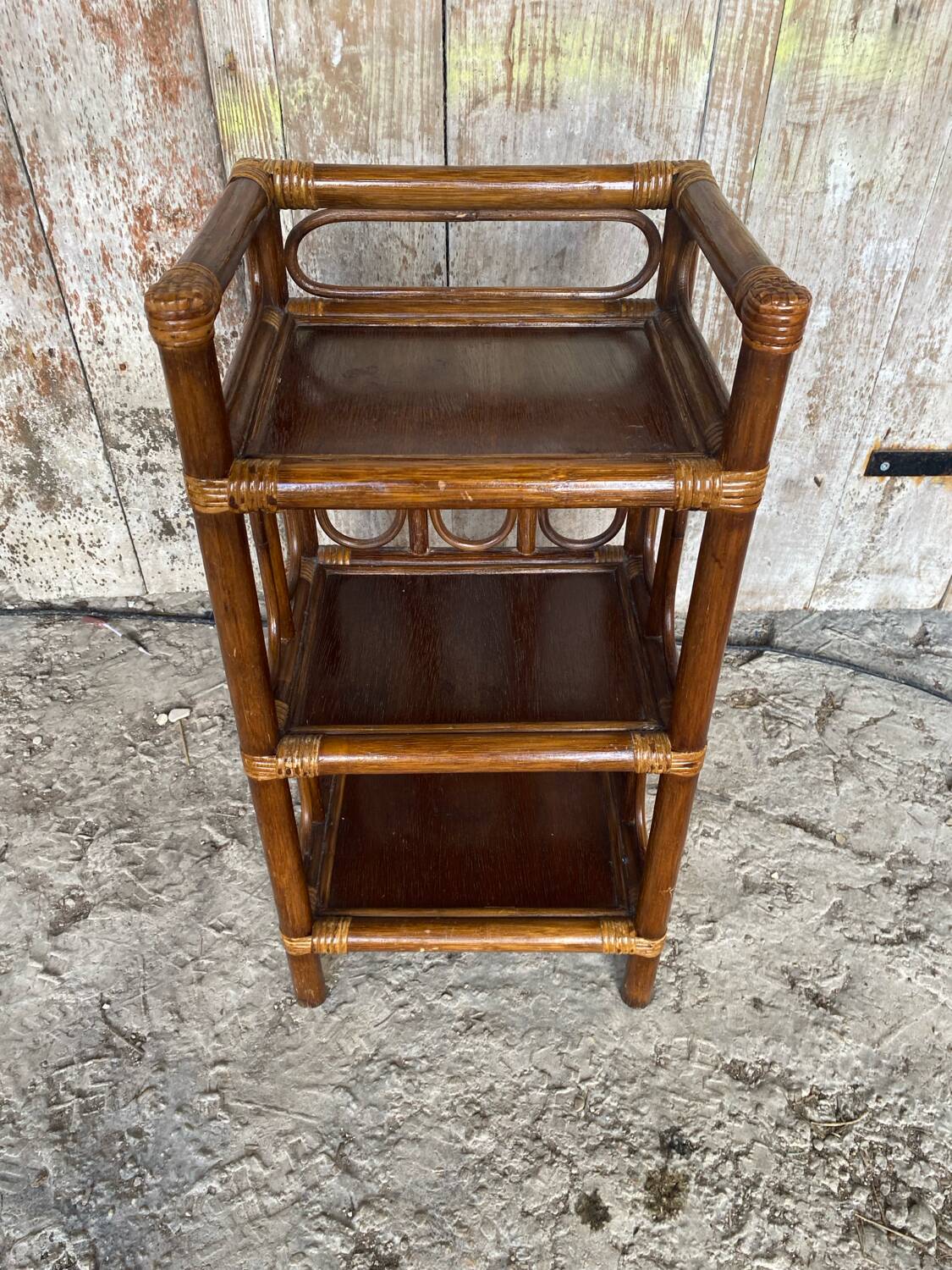 Vintage 1960s Rattan Shelf Unit with 3 Shelves #D621
