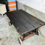 Rolling coffee table