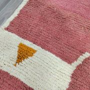 Pure natural wool rug, size 160 x 240 cm