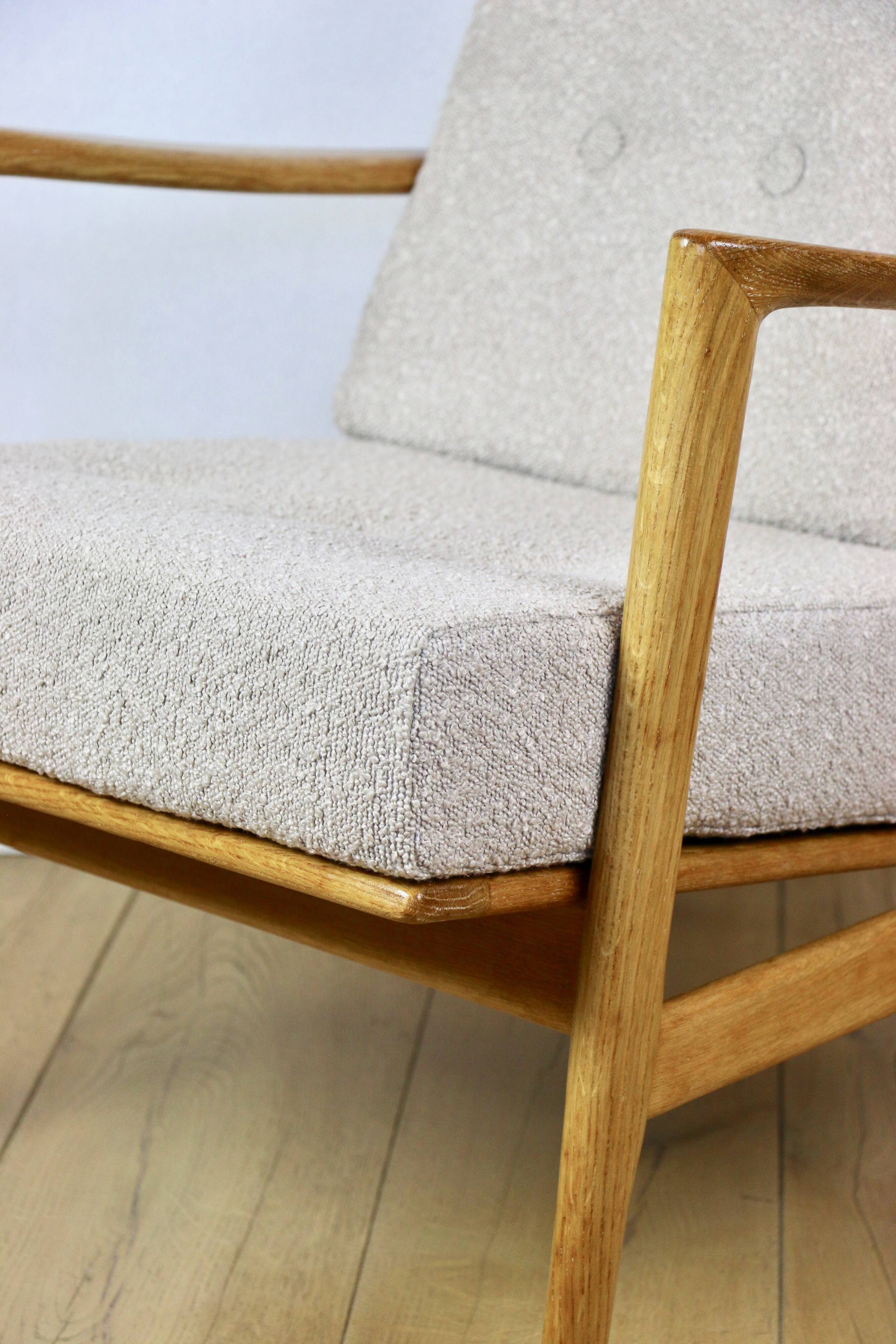 PRL armchair "Stefan" wooden oak vintage beige boucle