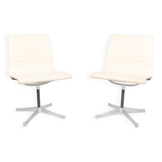 Eames Herman Miller Aluminum Chair EA101