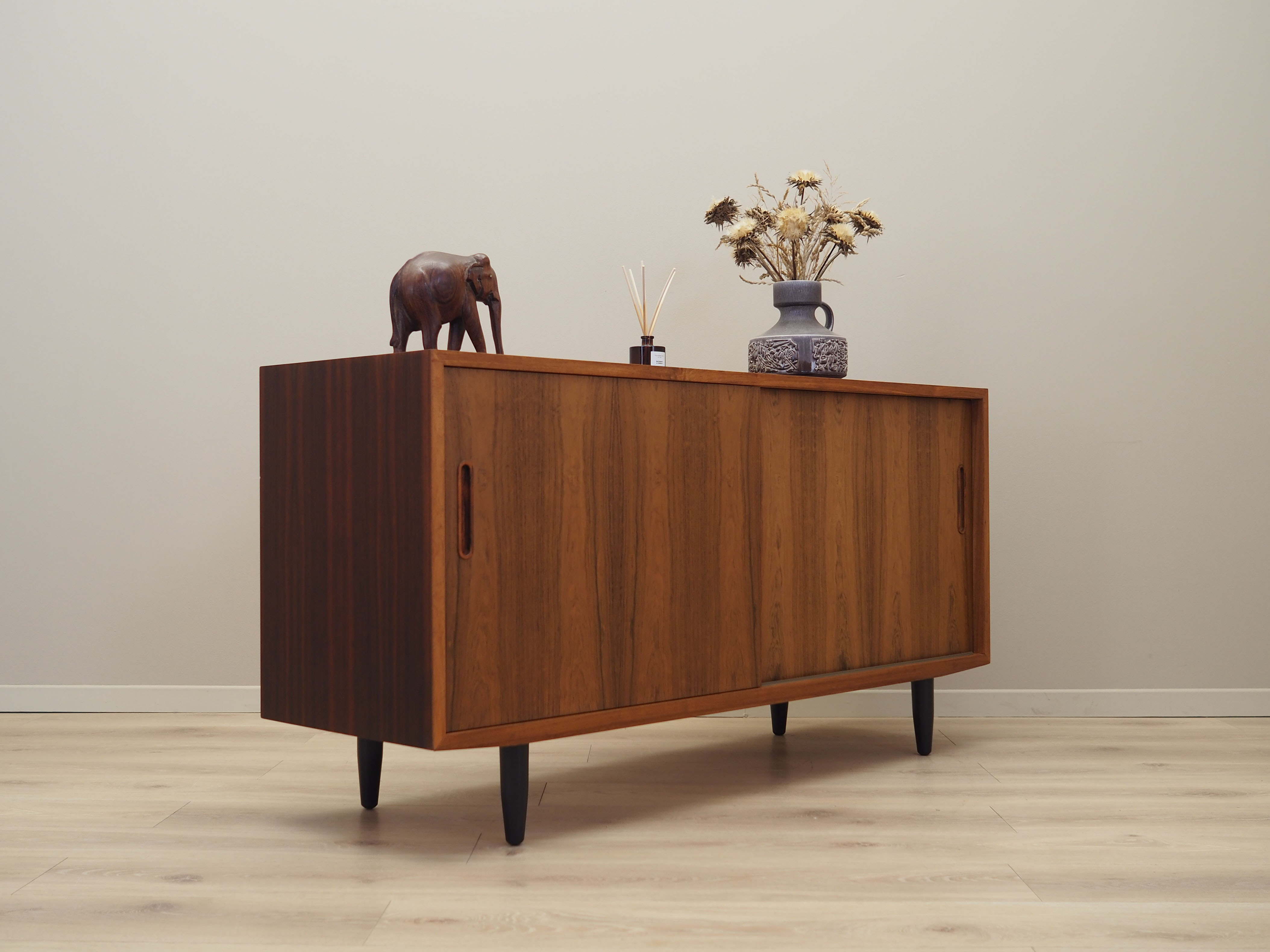 Rosewood cabinet, Danish design, 1970s, manufacture: Hundevad
