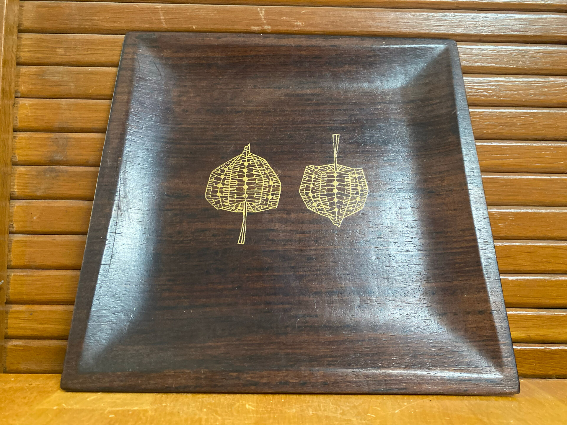 Old plate gold craft rosewood + golden pattern japanese physalis vintage