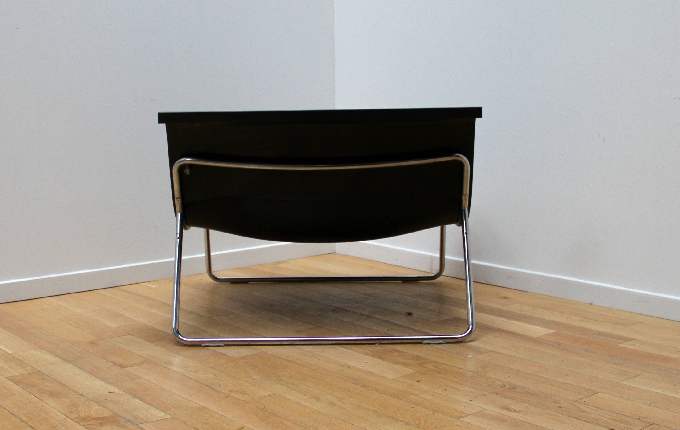 Form armchair, Kartell