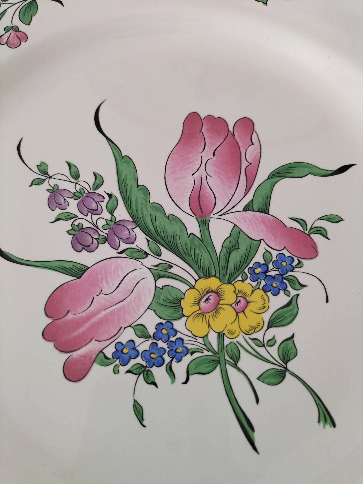 Duo of Gien and K&G Lunéville plates