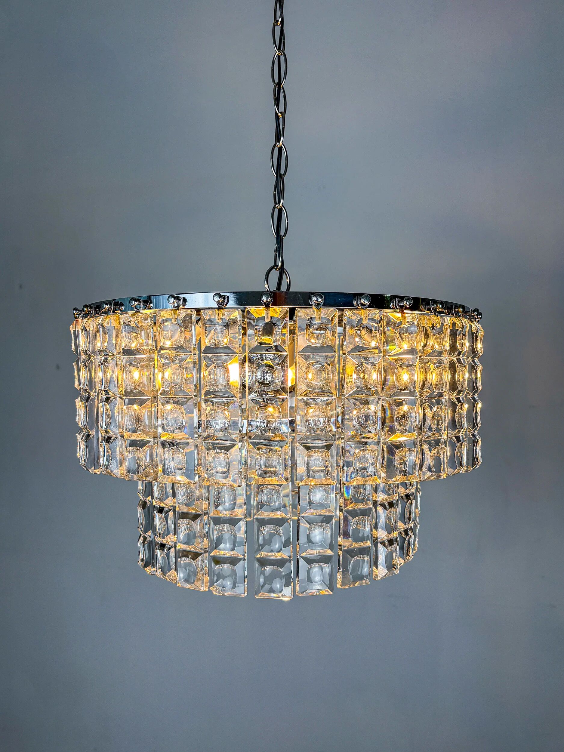 Kinkeldey 2-tier cut crystal chandelier, gilt brass, circa 1970s, Germany