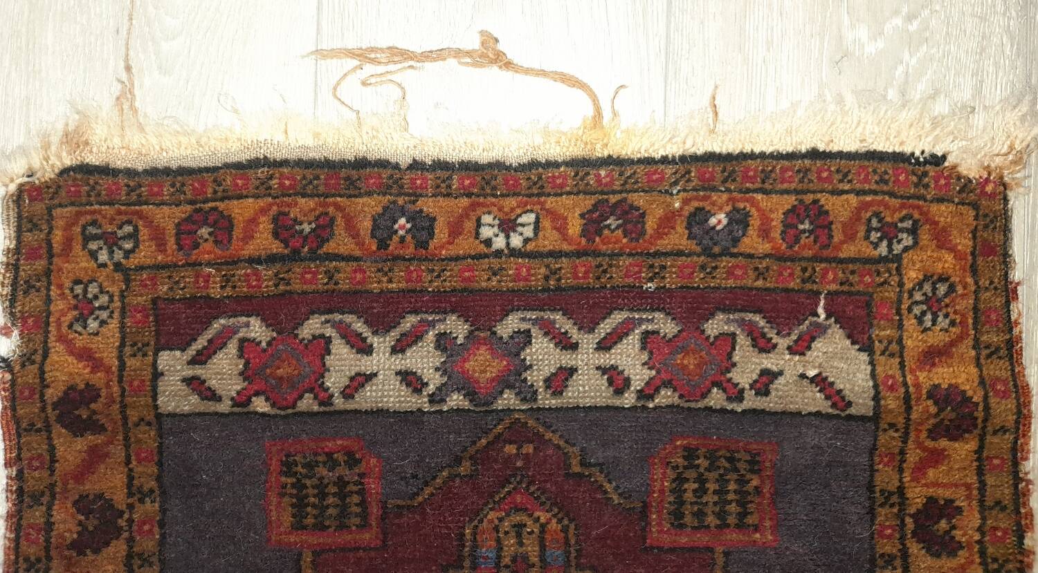 L'âme d'Anatolie : Tapis Tribal Violet Aubergine