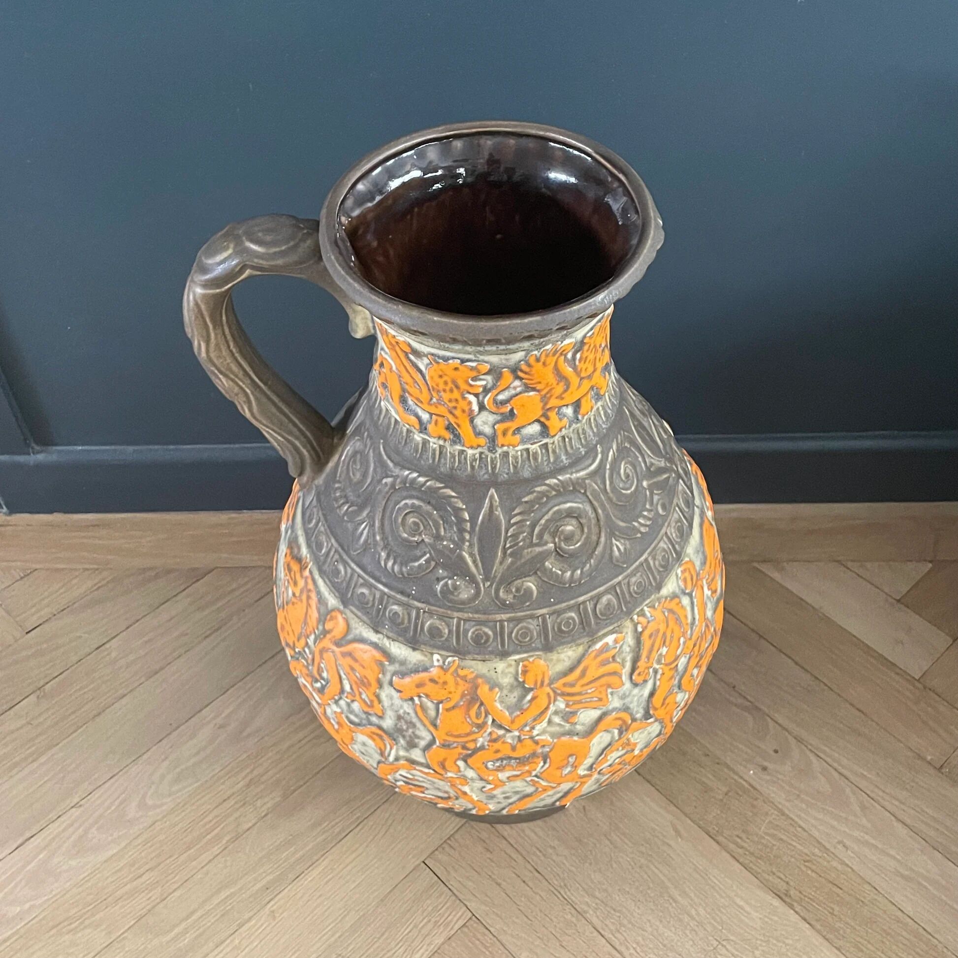 Vase de sol West Germany - motifs cavaliers orange