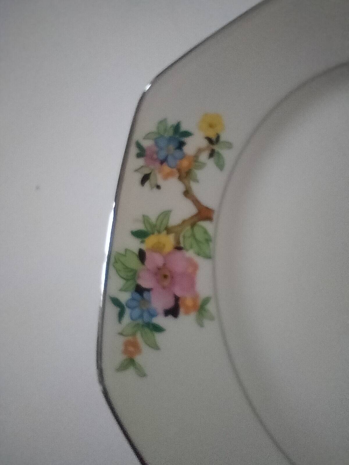 Vierzon porcelain footed plate – Edgar Gaucher, 1950s