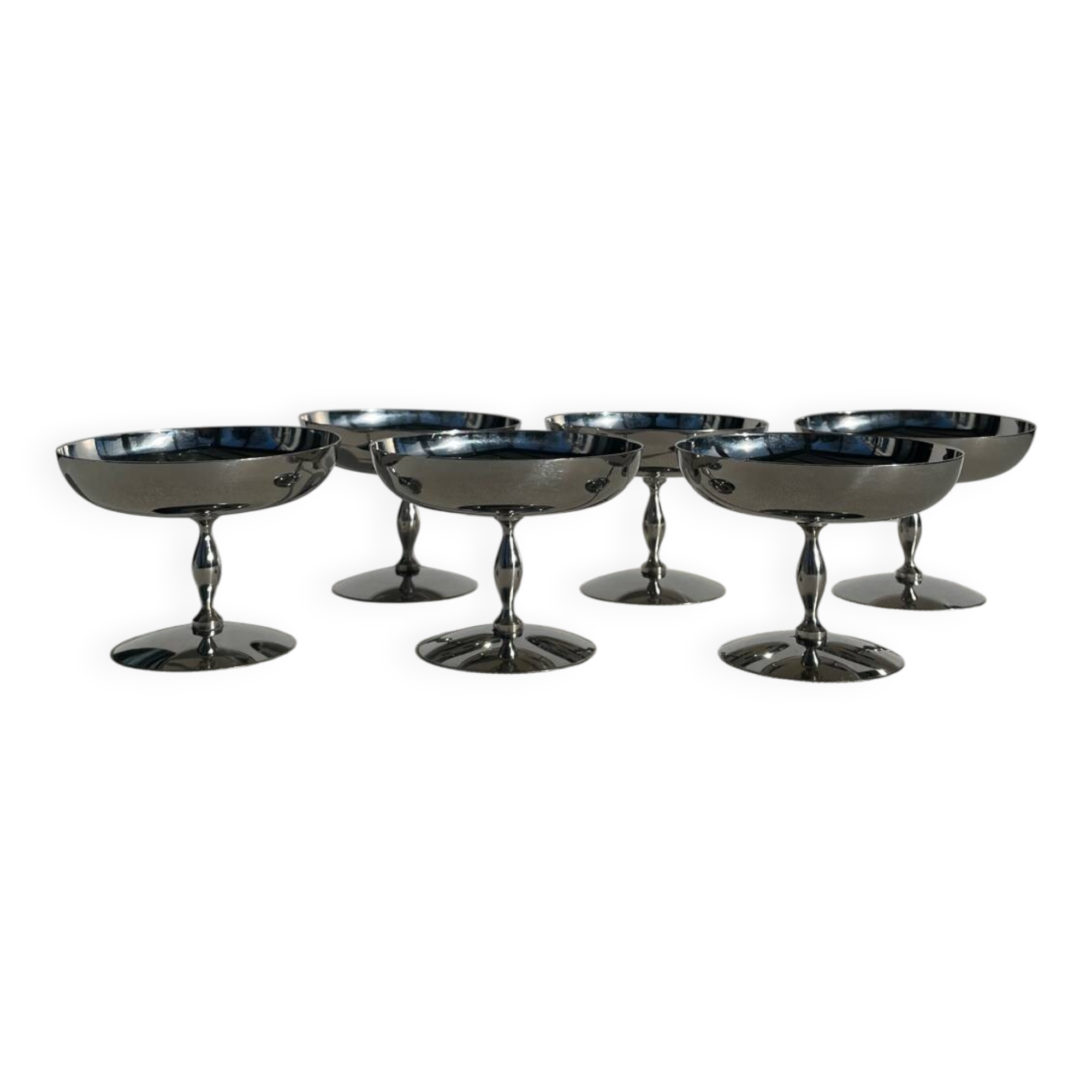Set of 6 vintage metal footed ice cream glasses/cups.