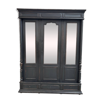 Late 19th century walnut display case