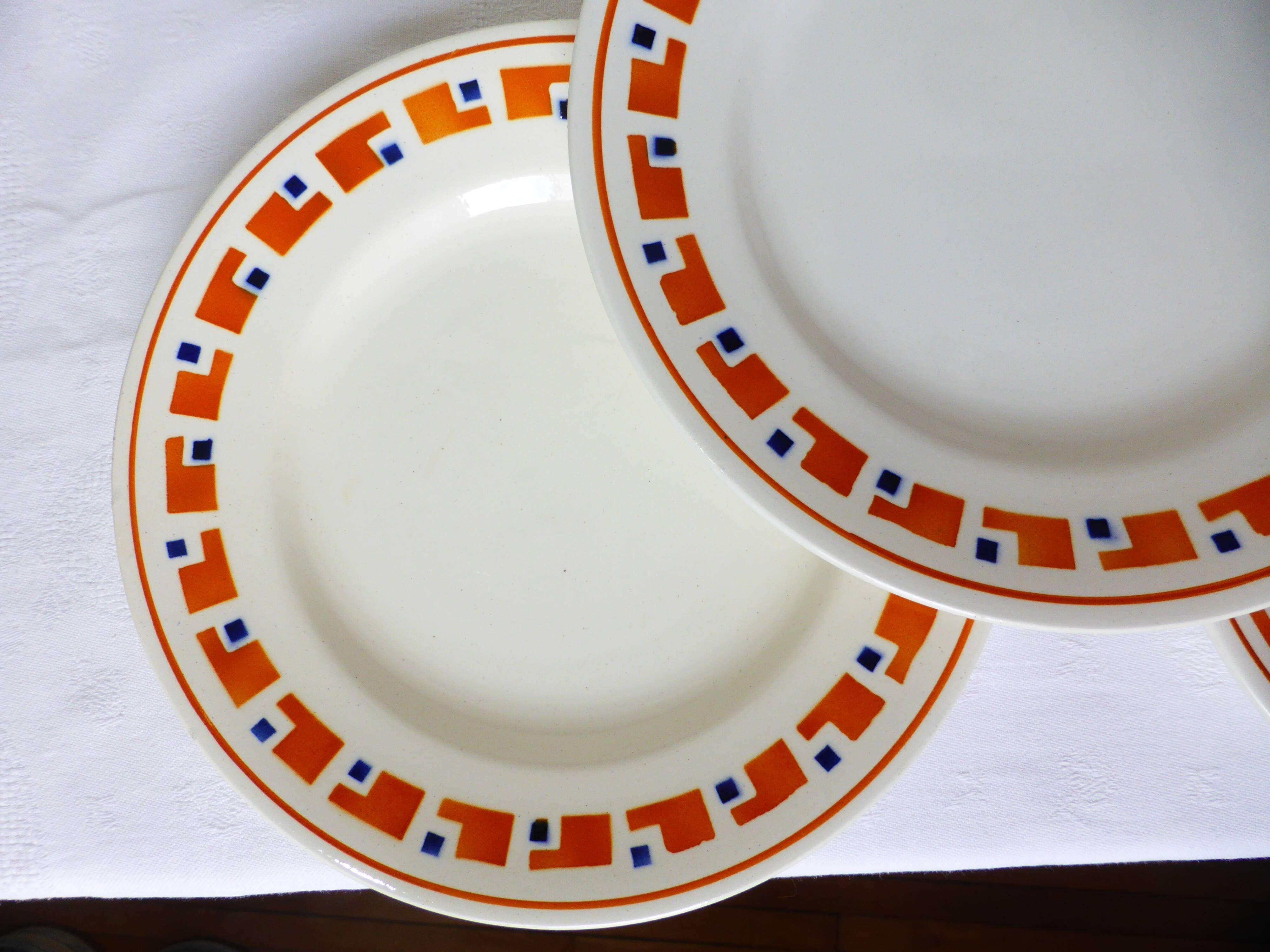 4 flat plates in iron earth of the Salins model Lucette 210831
