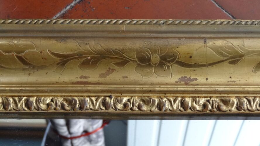 Miroir d'époque XIXème en bois doré 90 x 157 cm