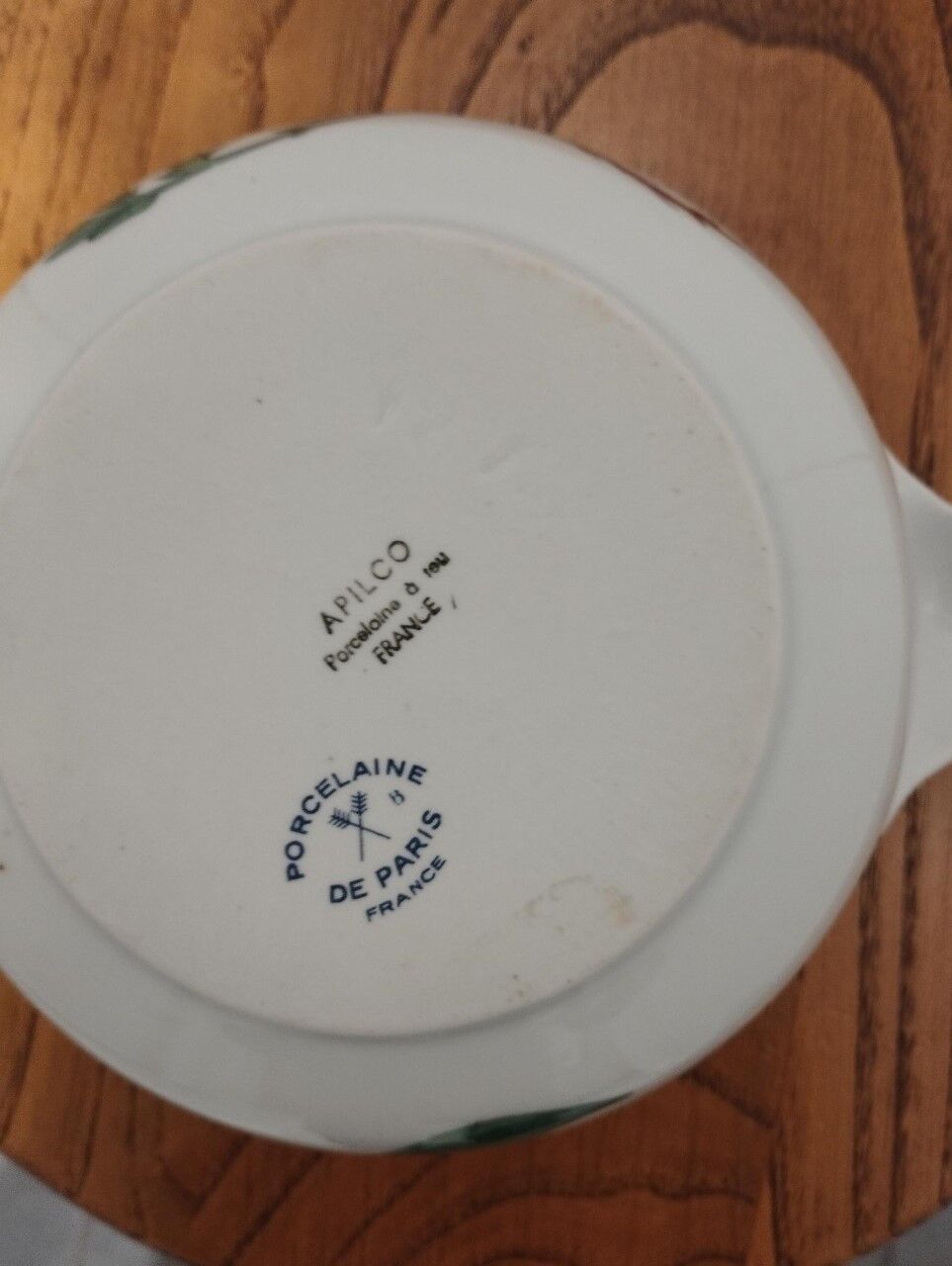 Dish with its lid in Paris porcelain
