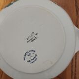 Dish with its lid in Paris porcelain